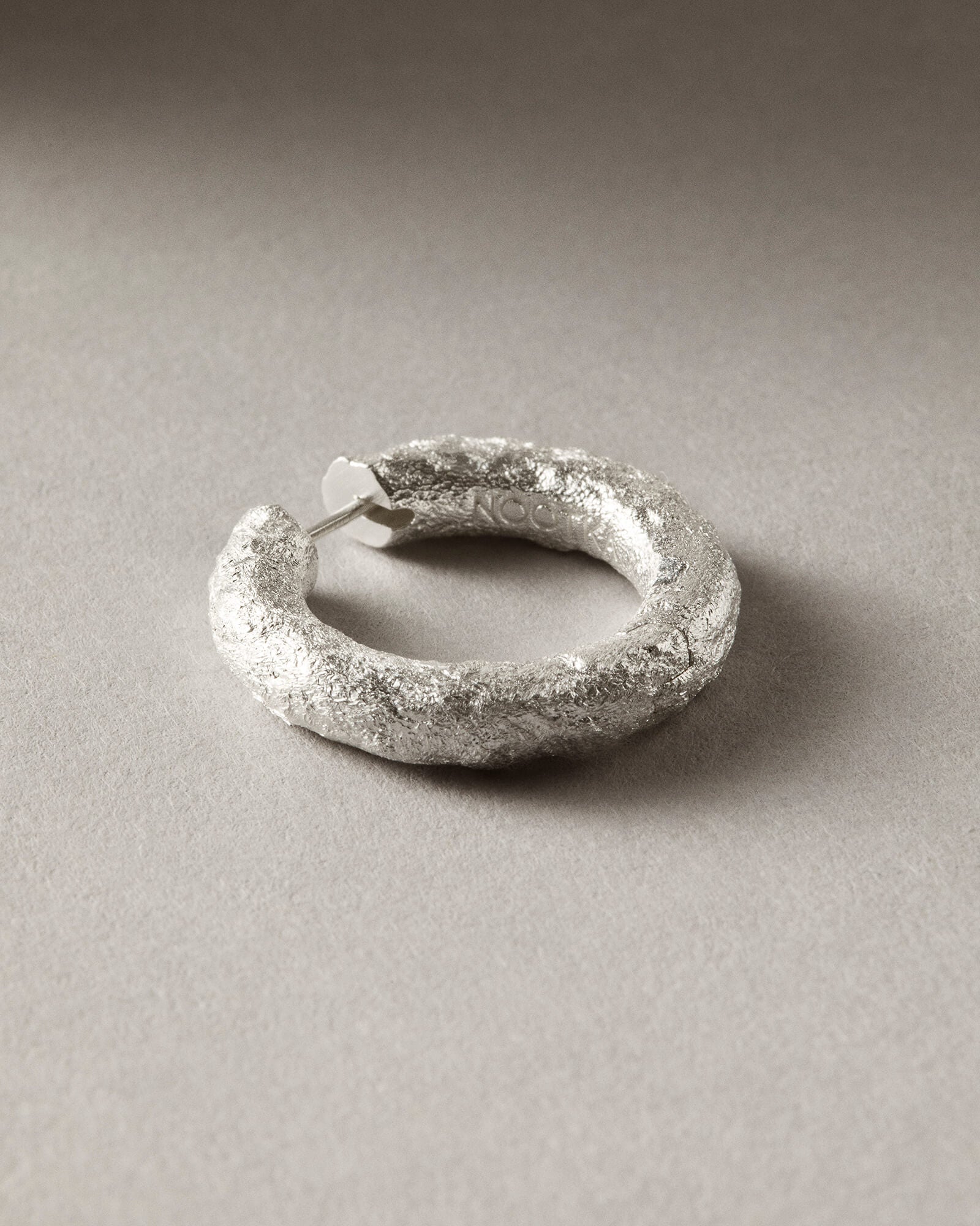 Nootka Chunky hoop silver