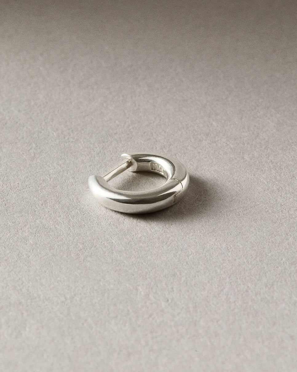 Nootka polished silver hoop