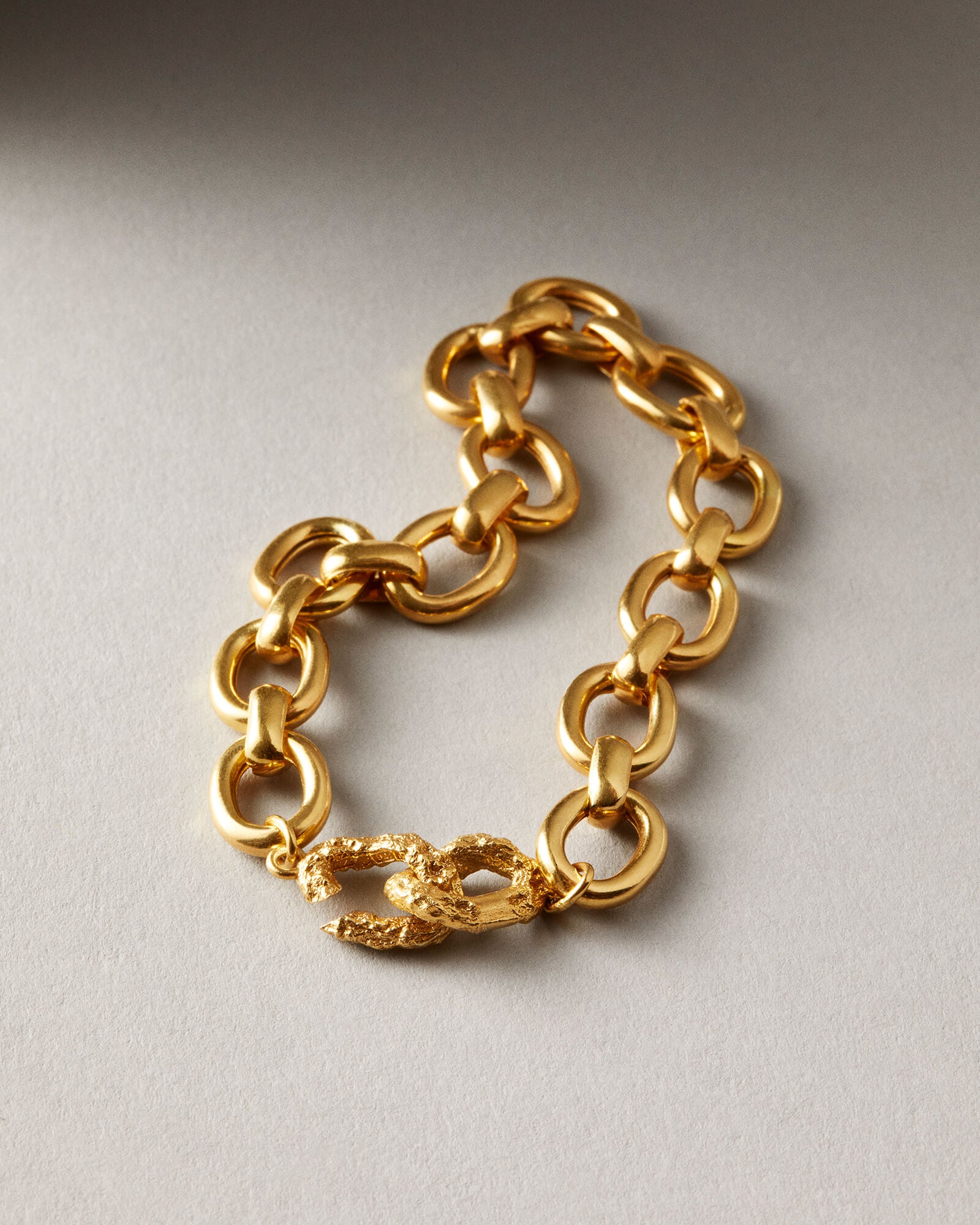 Loop Bracelet Gold