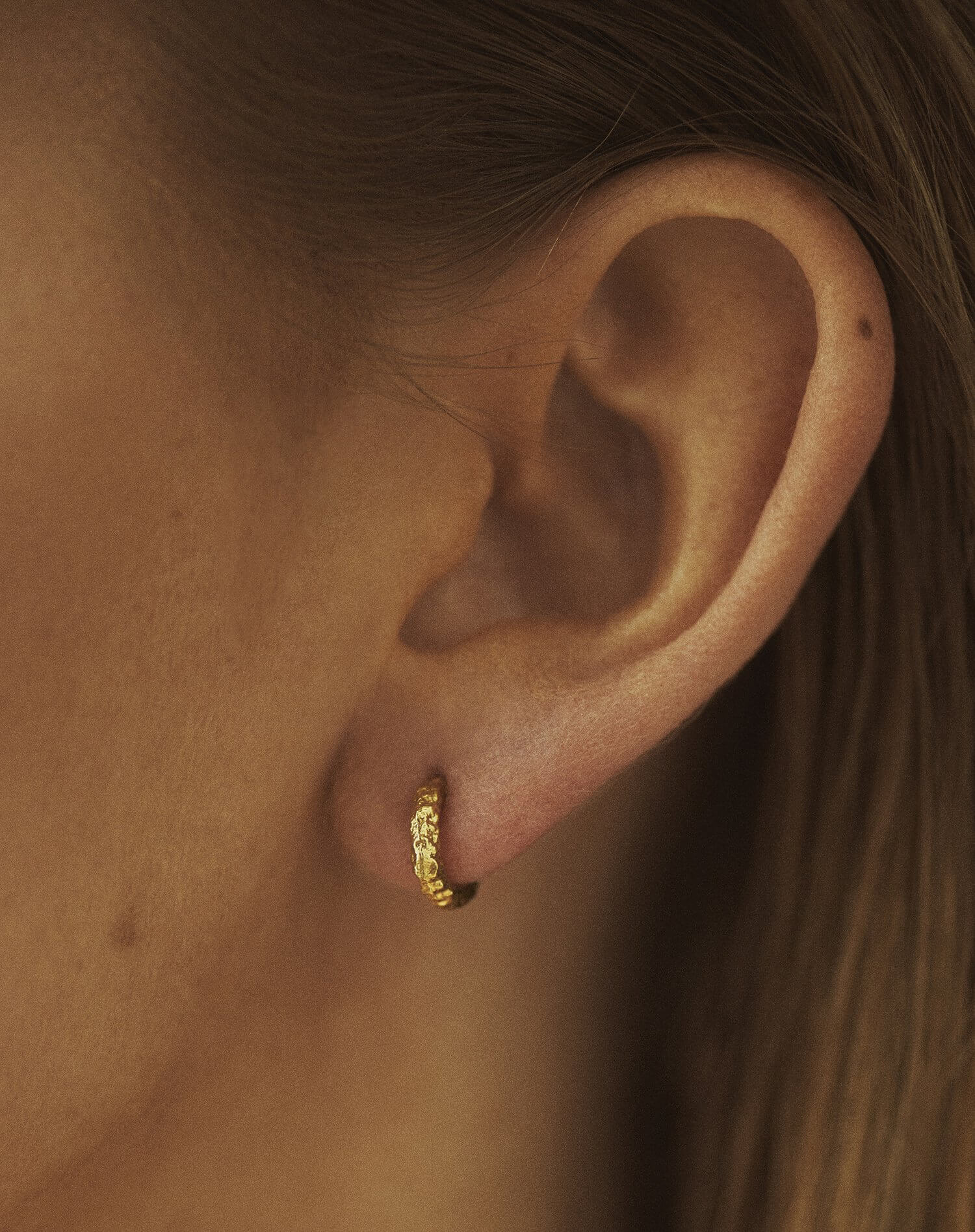 Small hoops gold